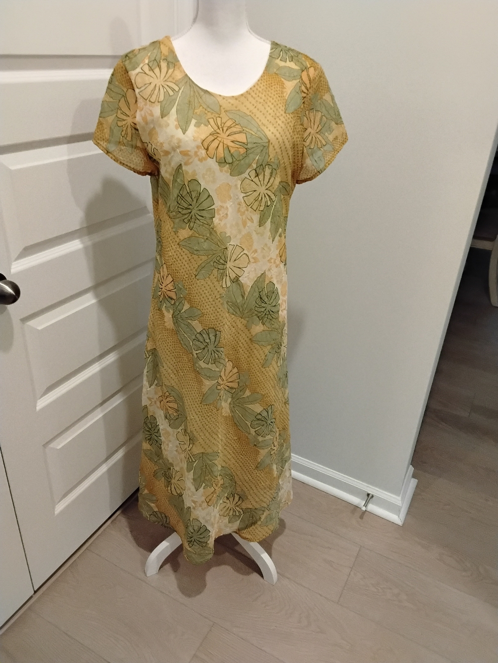 Darian - Yellow and Green Floral Short-Sleeve Maxi Dress